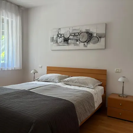 Apartma Eva * 波尔托罗